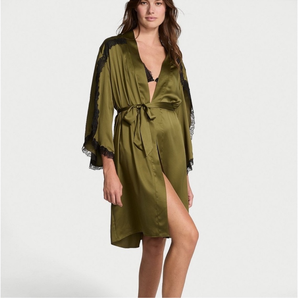 VICTORIAS SECRET VERY SEXY Satin Rose Lace-Trim Midi Green Robe Women’s XS/S NWT